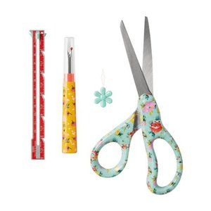 Sweet Romance Sewing Kit